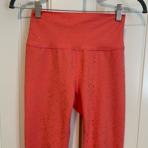Buff Bunny coral rosé ombré gold splatter high rise leggings size small - Picture 8 of 9